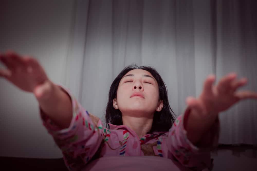 Sleepwalking (Tidur Berjalan)