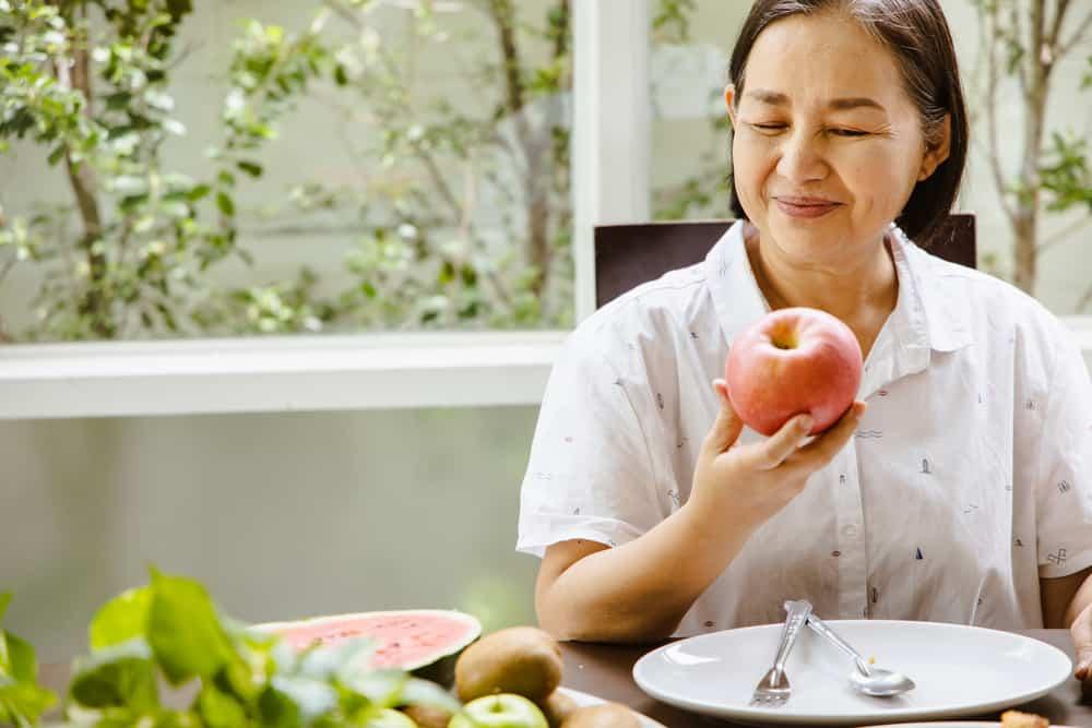 Intip Panduan Pola Makan, Serta Pilihan Makanan Sehat Wanita Menopause