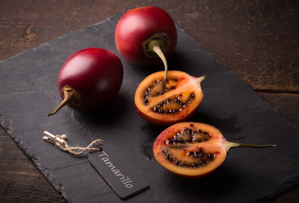 7 Manfaat Terong Belanda, Buah Asam yang Kaya Vitamin C