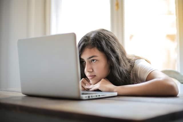 Computer Vision Syndrome, Masalah Mata Di Era Digital