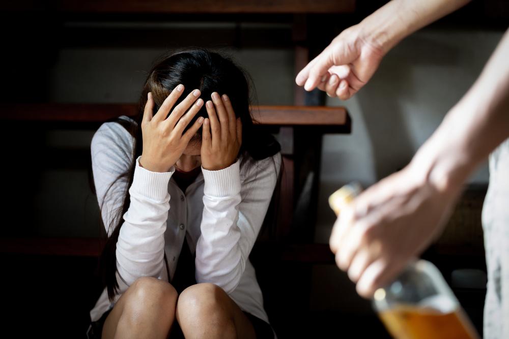 Pahami Apa Itu Kekerasan Dalam Rumah Tangga (KDRT) dan Cara Tepat Menghadapinya