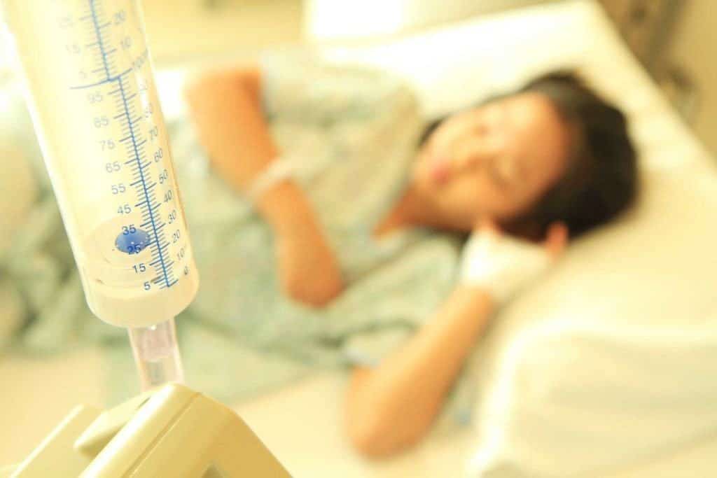 Pemasangan Selang Makanan Setelah Stroke