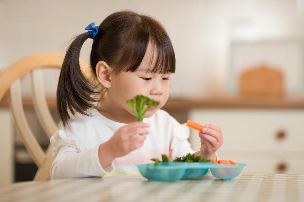 sumber-vitamin-dan-mineral-pada-makanan-anak-anda