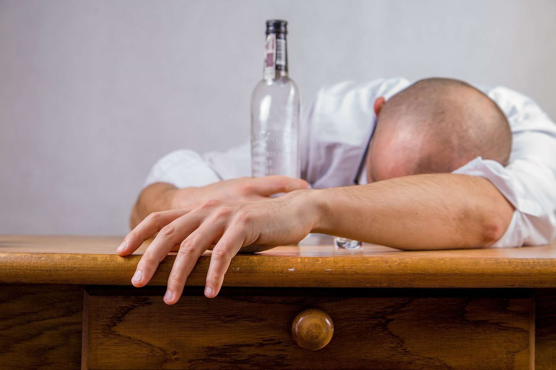 Kenapa Seseorang Bisa Mabuk Kalau Minum Alkohol?