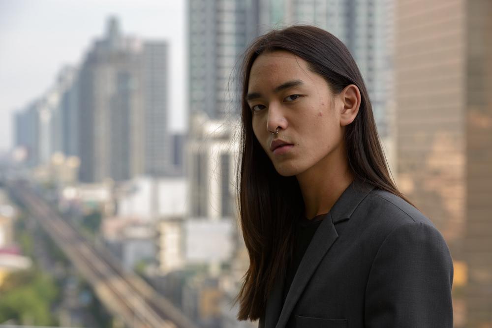 cara-merawat-rambut-panjang-pria