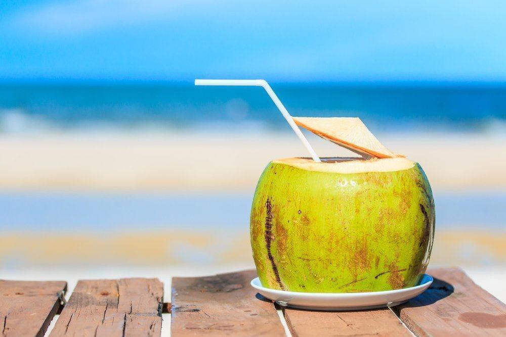Selain Mengganti Cairan Tubuh, Ini 7 Manfaat Lain dari Air Kelapa
