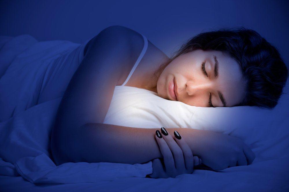 tidur-dengan-lampu-menyala-atau-mati