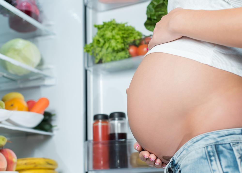Benarkah Kelebihan Folat Saat Hamil Bisa Memicu Autisme Pada Bayi?