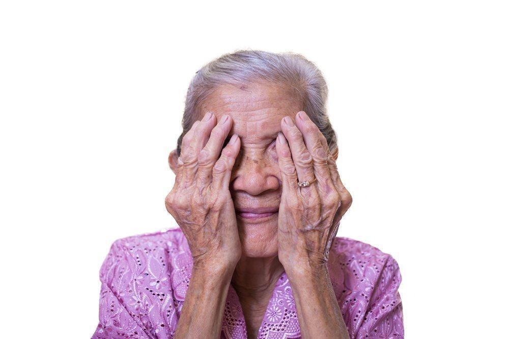 degenerasi-makula-adalah-penyakit