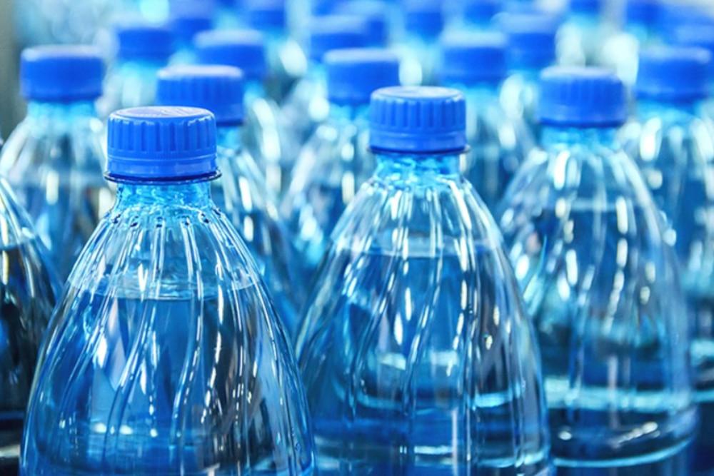 Awas! Ini Bahaya Mengisi Ulang Botol Air Minum Plastik Sekali Pakai
