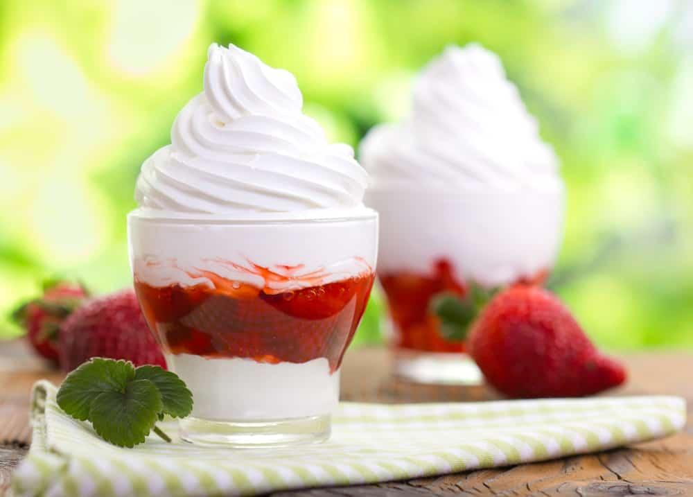 Frozen Yogurt Versus Es Krim, Lebih Sehat Mana?
