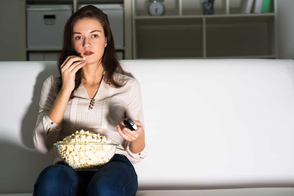 7 Kebiasaan Makan Tidak Sehat yang Harus Dihindari