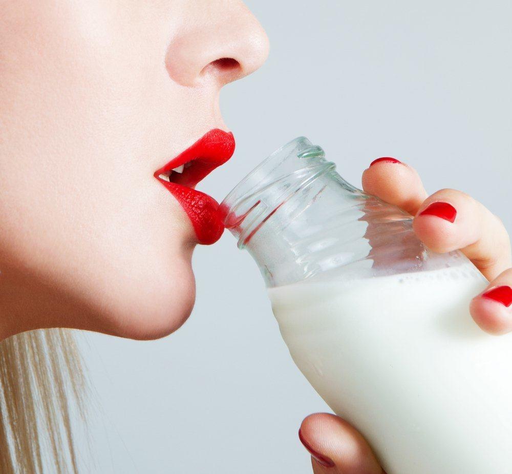 Manfaat dan Risiko Menelan Sperma Saat Seks Oral