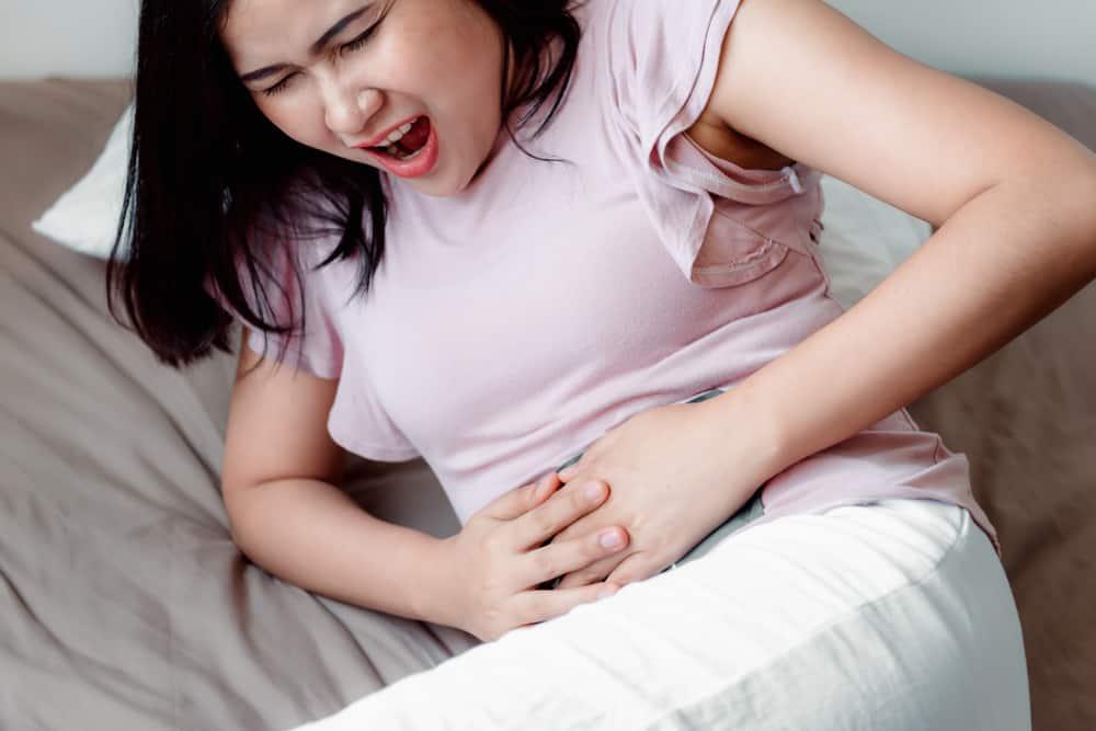 8 Obat Ampuh untuk Sakit Perut Sesuai Penyebabnya