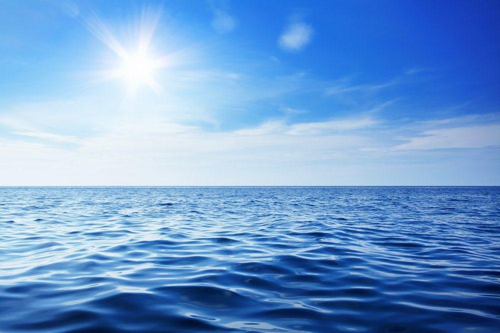 Kenapa Tidak Boleh Minum Air Laut Meskipun Sedang Kehausan?