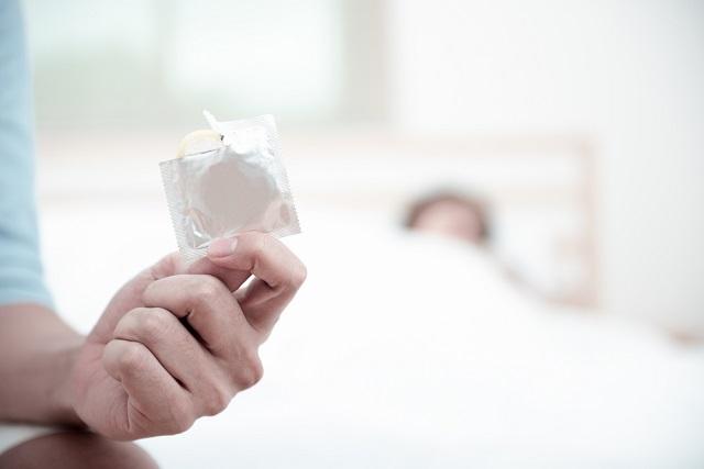 5-langkah-seks-aman-jika-pasangan-mengidap-hiv