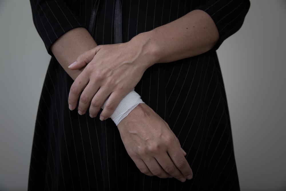 Mengenal Self-Harm, dari Penyebab, Tanda, dan Penanganannya