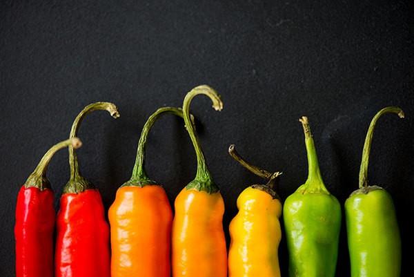 Ibu Makan Pedas saat Hamil, Boleh atau Tidak? Ini Jawabannya!