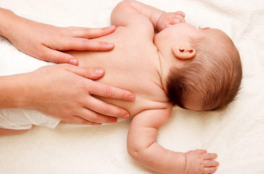 manfaat-baby-oil-untuk-bayi