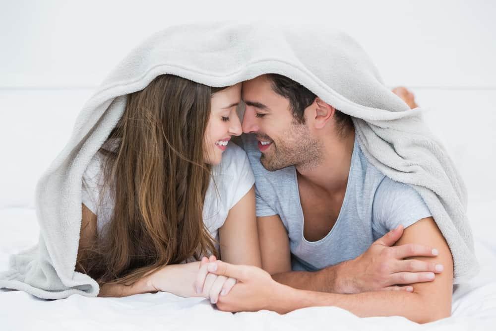 Ini Posisi Bercinta yang Tepat Agar Cepat Hamil