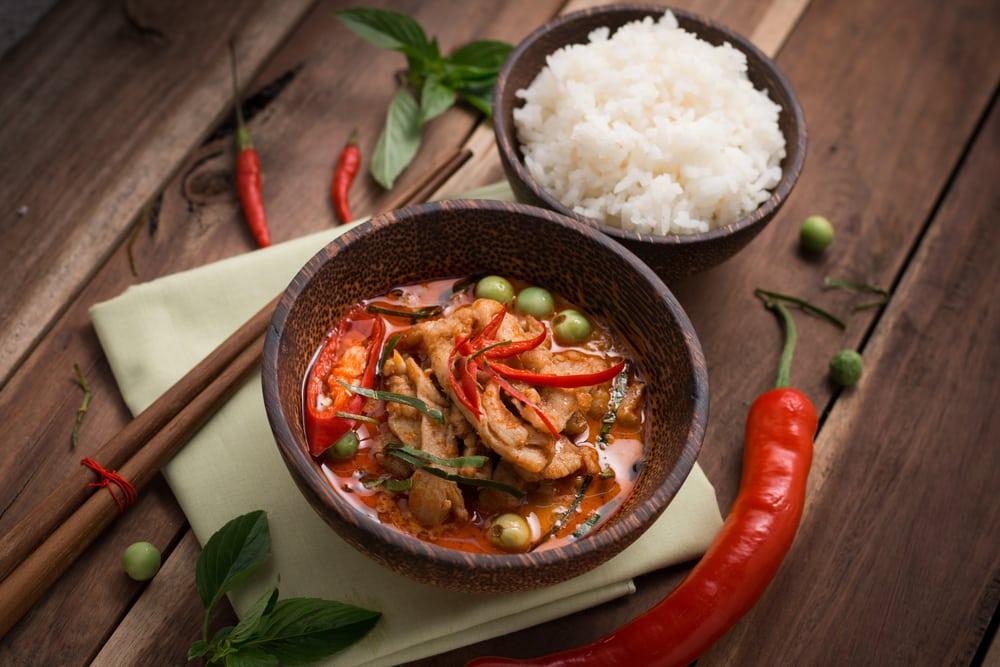 makan-pedas-membuat-makan-banyak