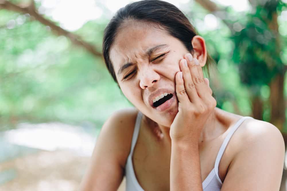 7 Rekomendasi Obat Alami untuk Redakan Sakit Gigi