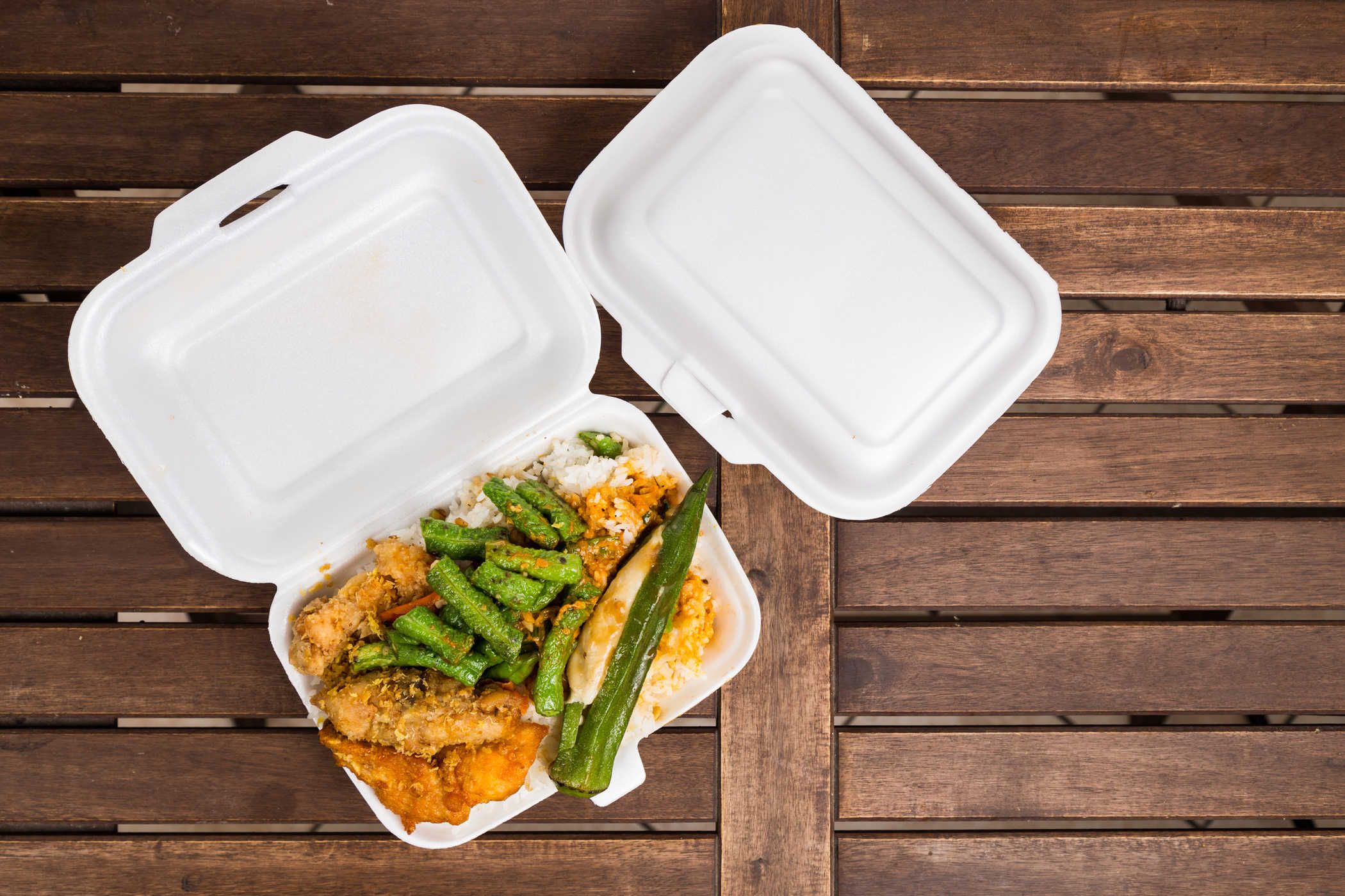 bahaya-styrofoam-wadah-makanan