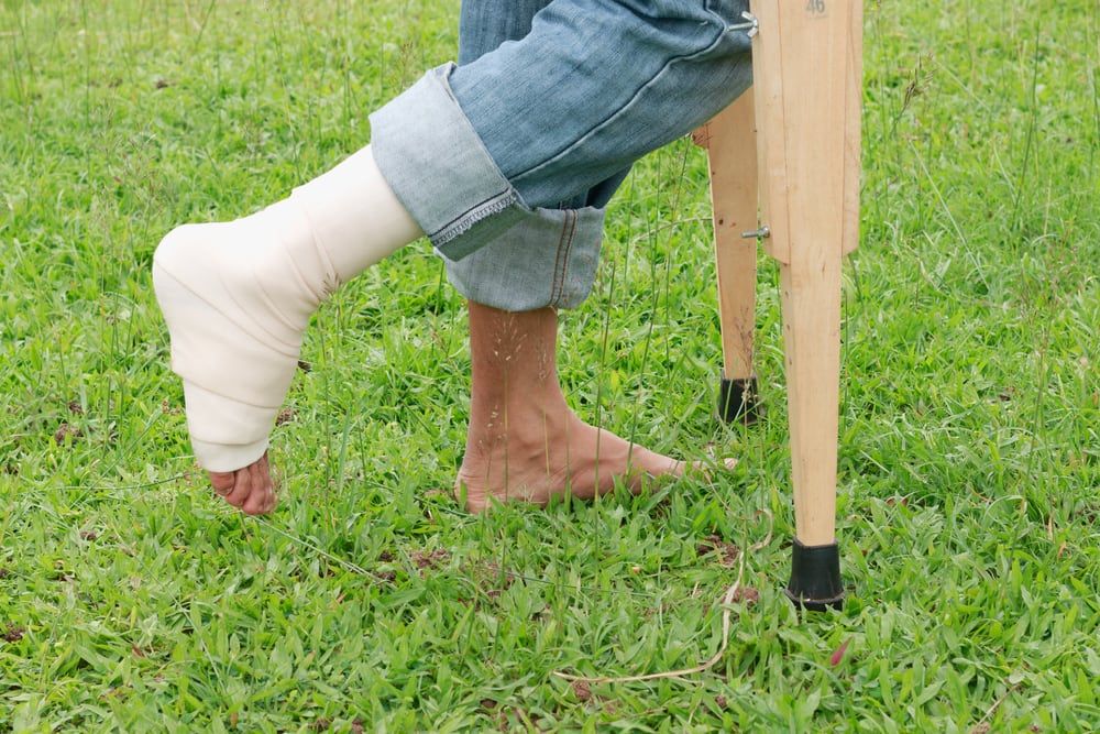 Hal yang Penting Diketahui tentang Patah Tulang Kaki dan Tungkai