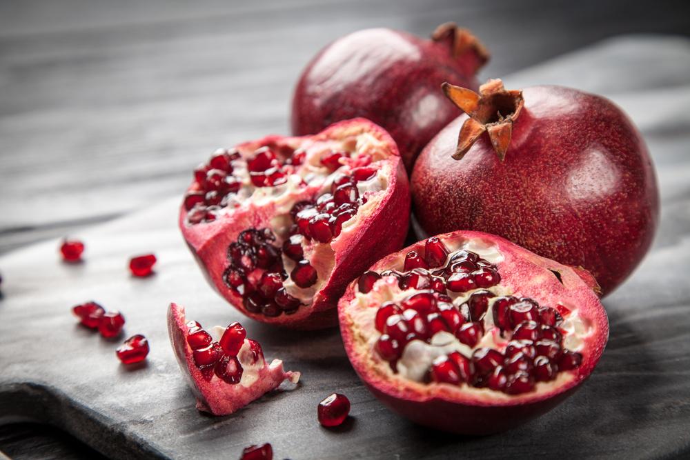 Punya Warna Merah yang Khas, Kenali 8 Manfaat Menakjubkan Buah Delima