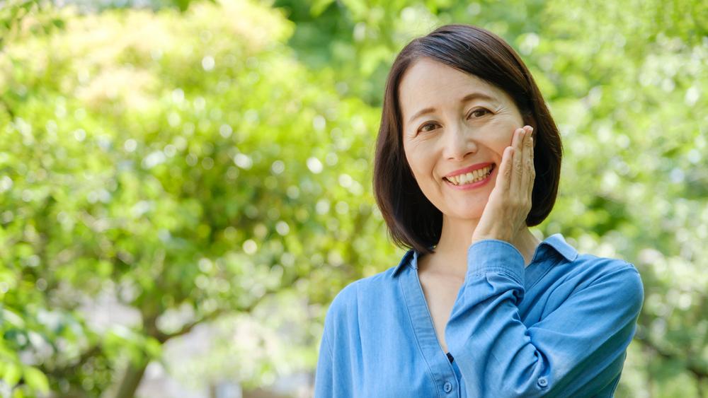 8 Cara Merawat Kulit Agar Tetap Cantik dan Sehat Saat Menopause