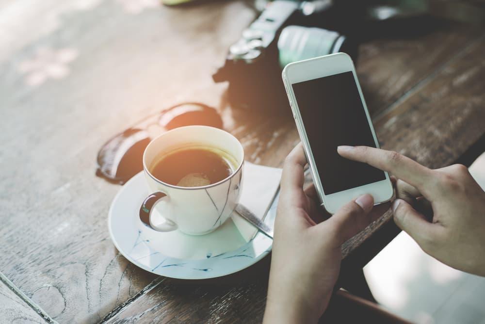 jari-sakit-karena-smartphone-thumb