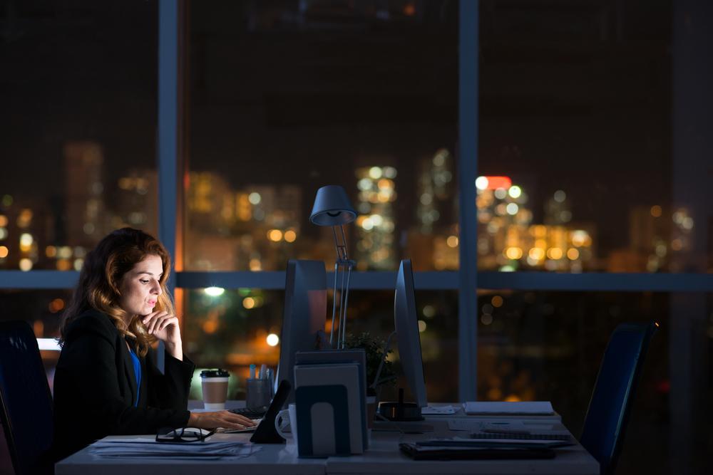 Workaholic: Normal atau Tidak dan Seperti Apa Ciri-cirinya?