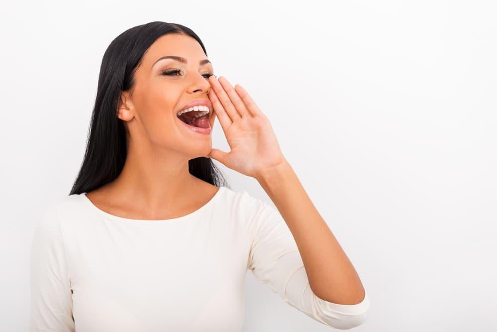 Kenapa Suara Pria Lebih Berat dan Nge-Bass Ketimbang Suara Perempuan?