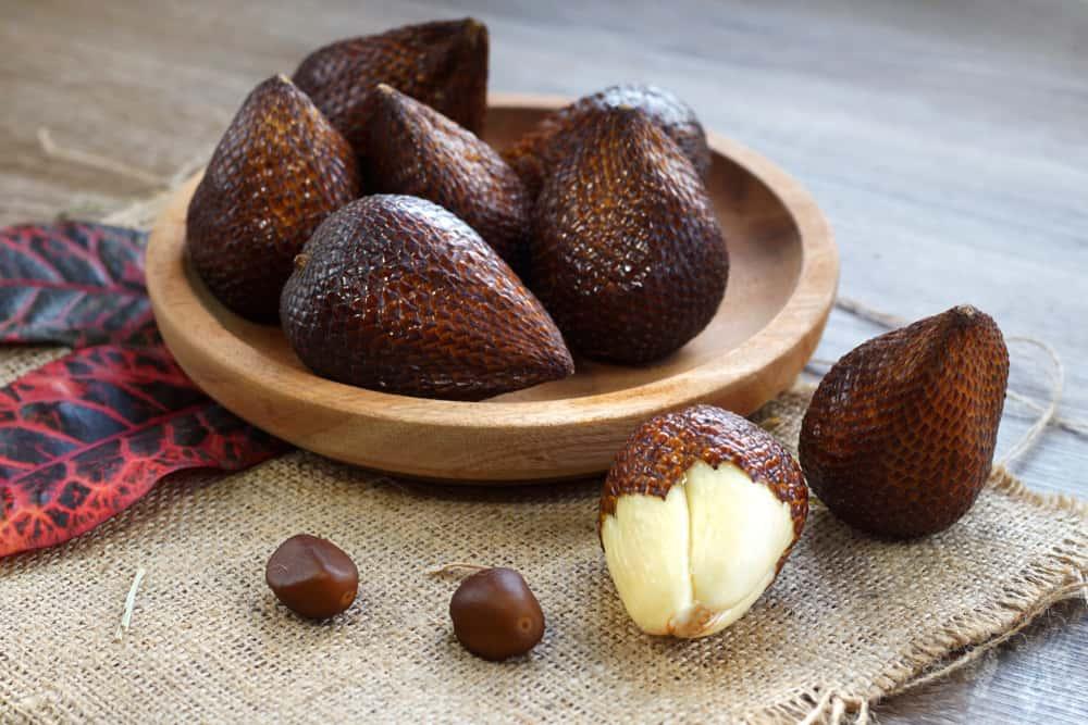 Salak, Si Cokelat Bersisik yang Punya Banyak Manfaat untuk Kesehatan