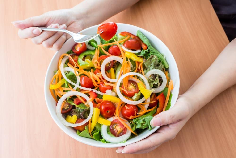 7 Jenis Makanan Terbaik untuk Dikonsumsi Selama Masa Nifas
