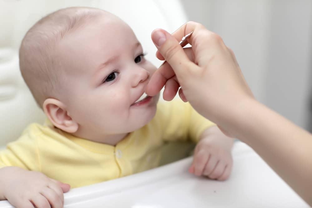 Kenapa Bubur Beras Merah Lebih Baik untuk Bayi Daripada Nasi Putih?