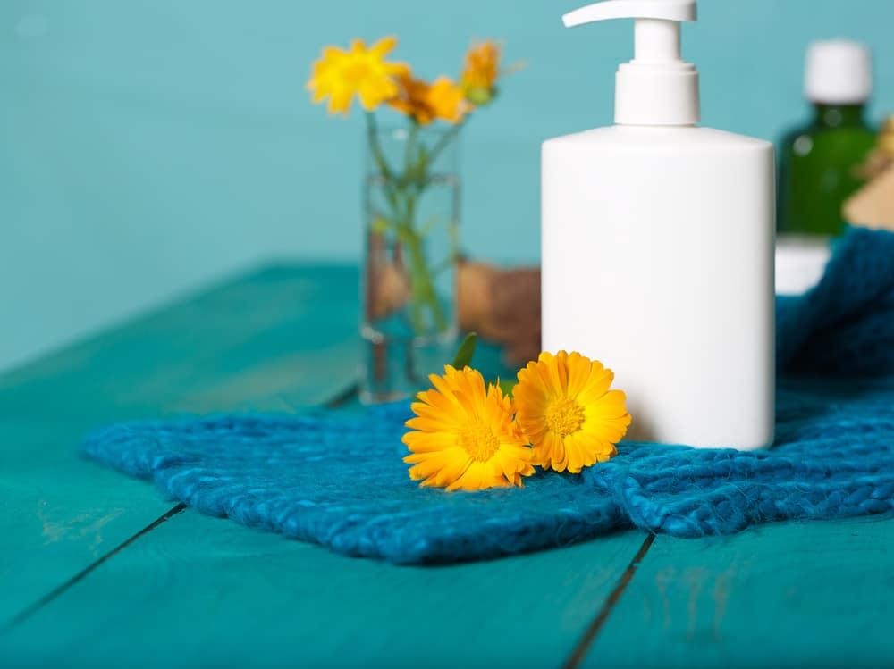 bolehkah-ibu-hamil-pakai-pembersih-vagina