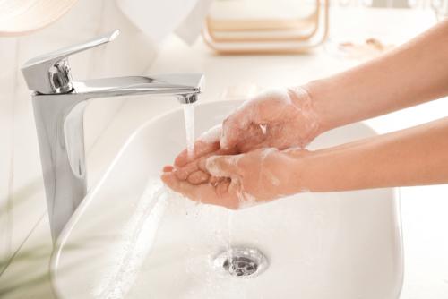 cuci-tangan-setelah-dari-toilet-cegah-penyakit
