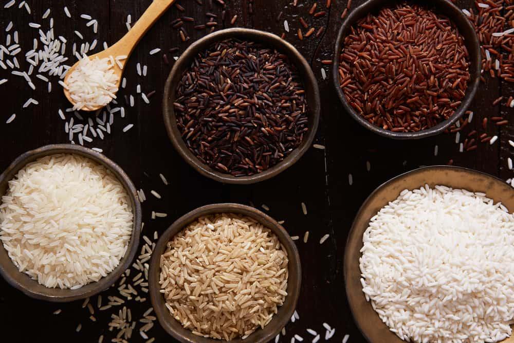Beras Merah vs Beras Shirataki, Mana yang Efektif untuk Diet?