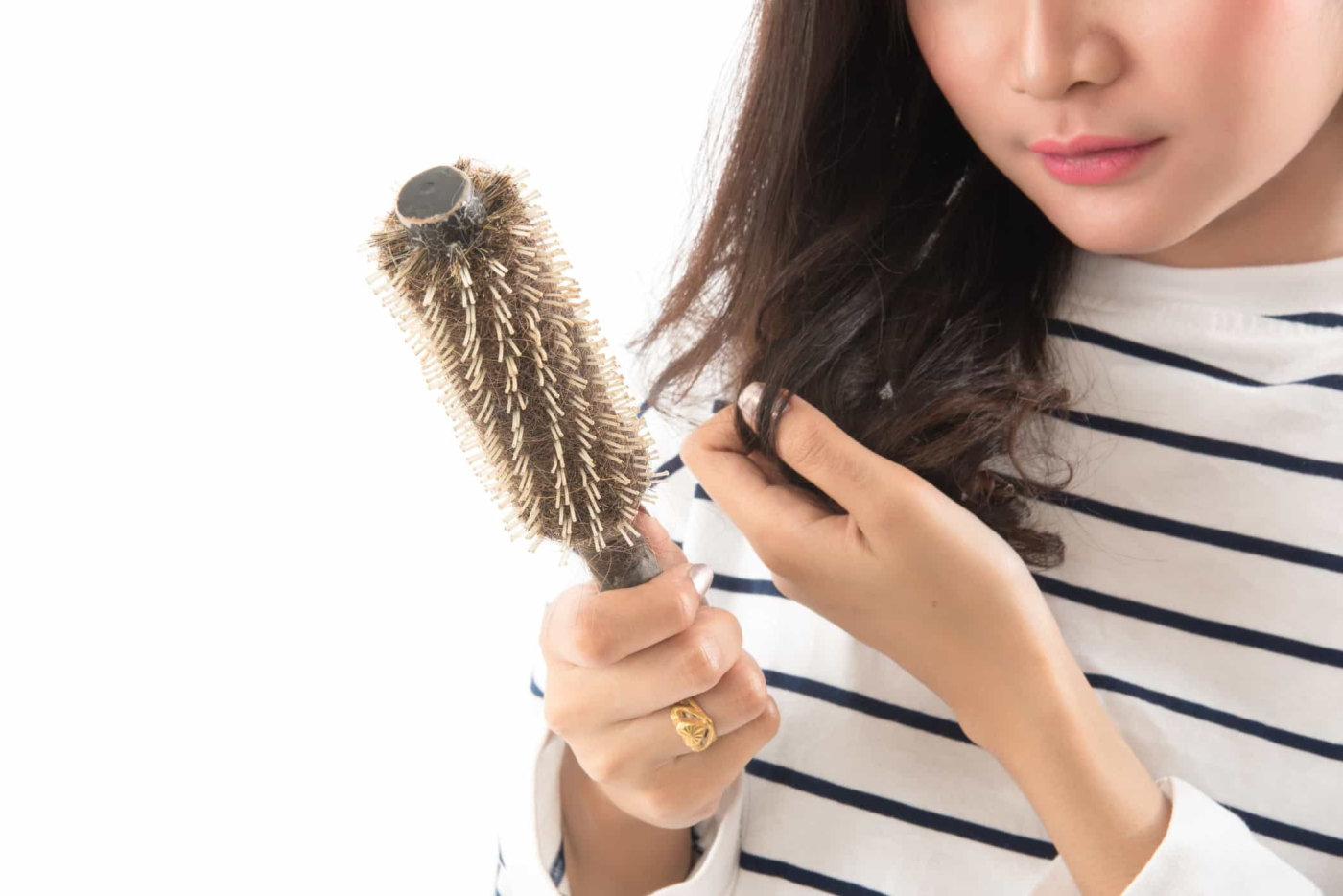 Rambut Rontok Hingga 100 Helai Sehari, Normal Atau Tanda Kebotakan?