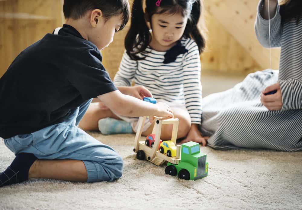 Anak Sulit Bersosialisasi? Dorong Kemampuannya Dengan 4 Cara Ini