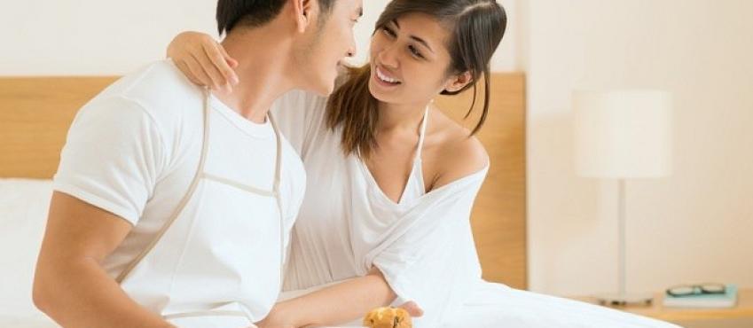 Bukan Cuma Wanita, Ternyata Pria Juga Mengidam-idamkan Foreplay!