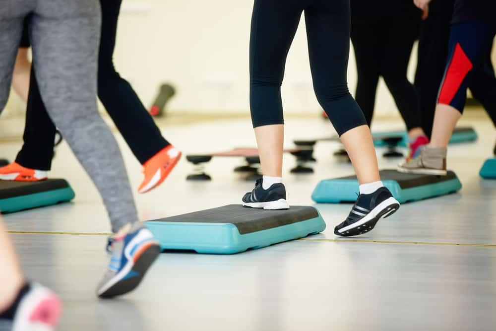 Olahraga Low Impact atau High Impact Supaya Berat Badan Turun?