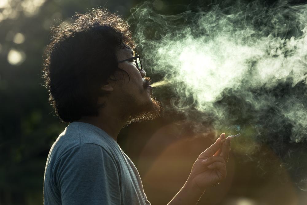 4 Efek Ganja yang Merugikan Vitalitas Seksual Pria