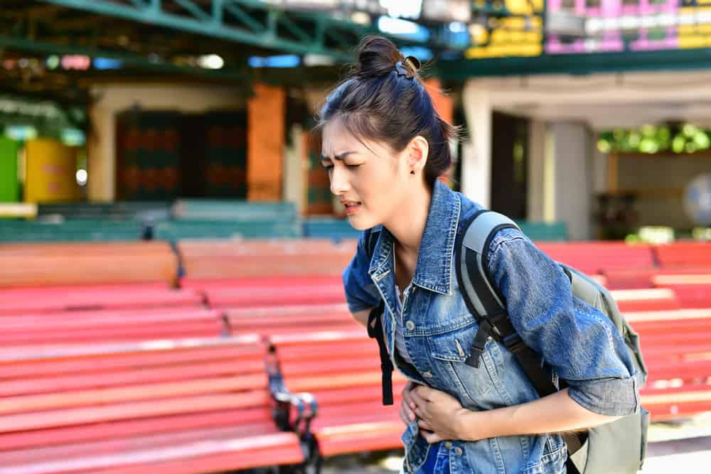 9 Cara Mencegah Sembelit Saat Bepergian Atau Liburan