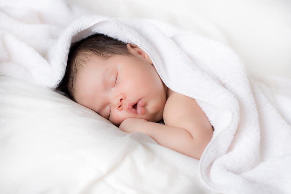 penyebab-bayi-tidak-menangis-saat-lahir