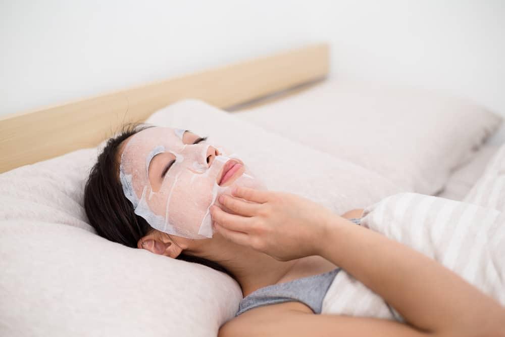 Jangan Asal Pakai Sheet Mask, Ketahui Dulu 5 Fakta Penting Ini