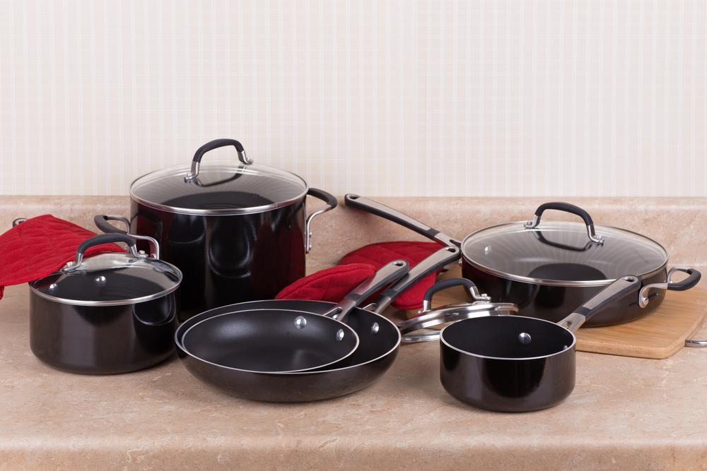 Pakai Wajan Anti Lengket Memang Bikin Masak Jadi Mudah, Tapi Ketahui Dulu Bahayanya