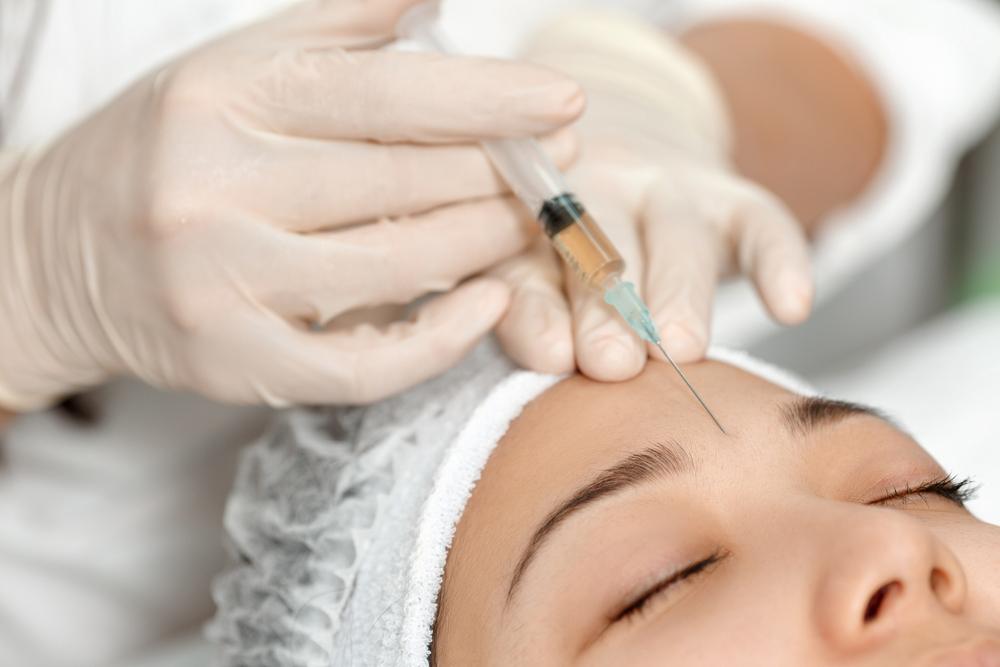 Selain Suntik Botox, 3 Macam Suntik Ini Juga Bisa Bikin Awet Muda