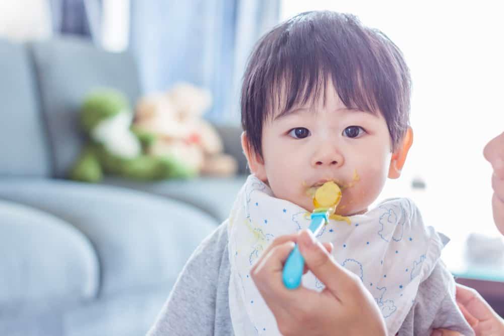 Usia Berapa Bayi Mulai Boleh untuk Diberikan Madu?